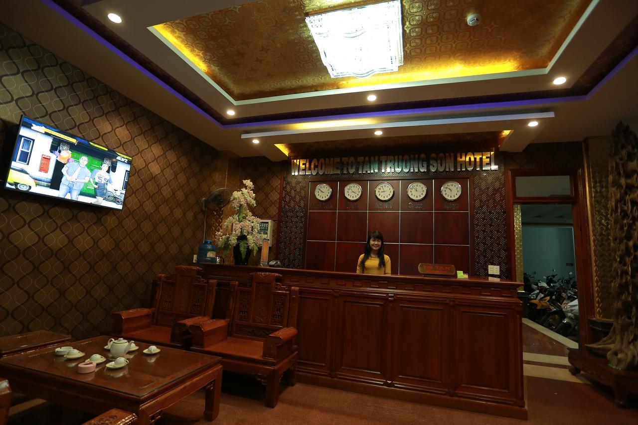 Tan Truong Son Hotel Dong Hoi Exterior foto